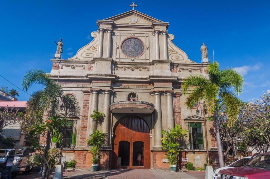Dino Residences Dumaguete City Esterno foto