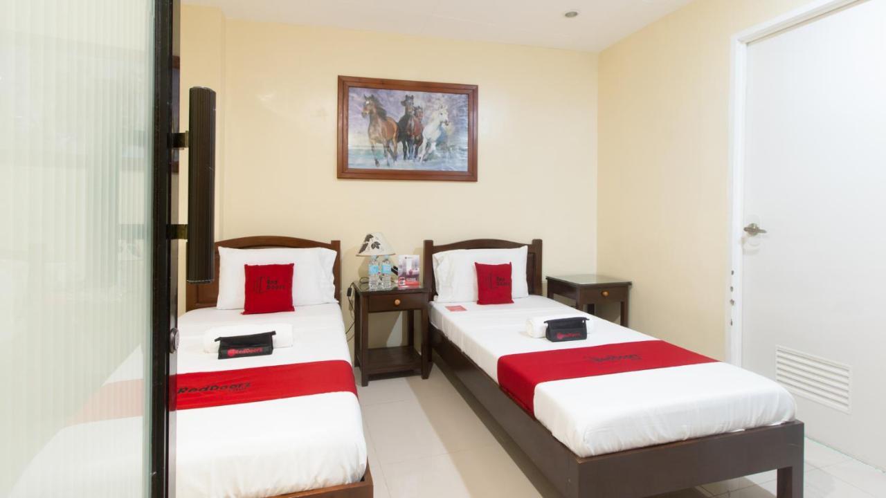 Dino Residences Dumaguete City Esterno foto